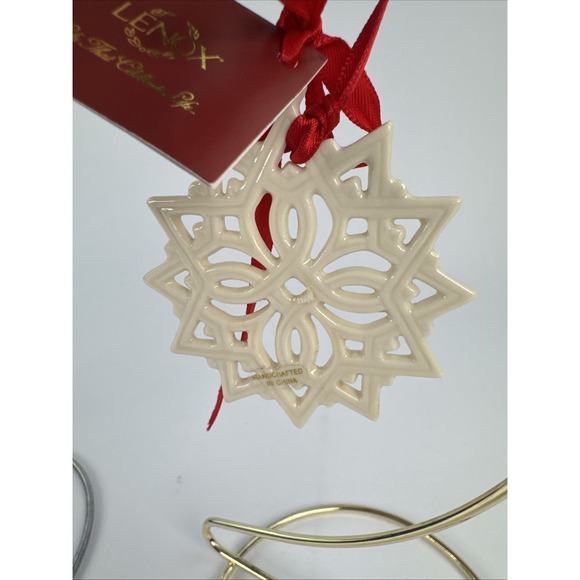 Lenox Porcelain Pierced Snow Fantasies Snowflake Charm Ornament (Lot of 2) Read - Picture 3 of 6